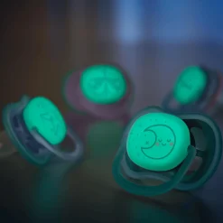 Beruhigungssauger Ultra Air Nighttime 6-18 Monate SCF376/13