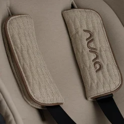 DEMI next Cosmopolitan