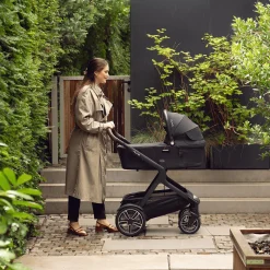 DEMI next Wanne Caviar