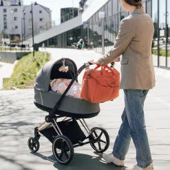 Gesteppte Wickeltasche