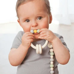 Greifring mit Kautschuk- und Holzperlen