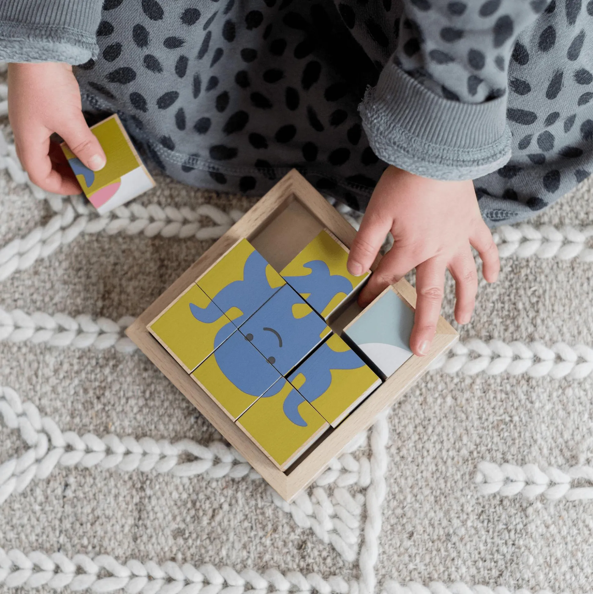 Holzwürfel-Puzzle Tiere