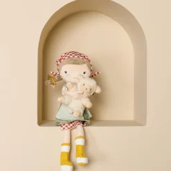 Kuschelpuppe Bäuerin Rosa mit Schaf