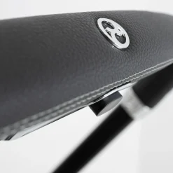 Priam Rahmen Chrome Black