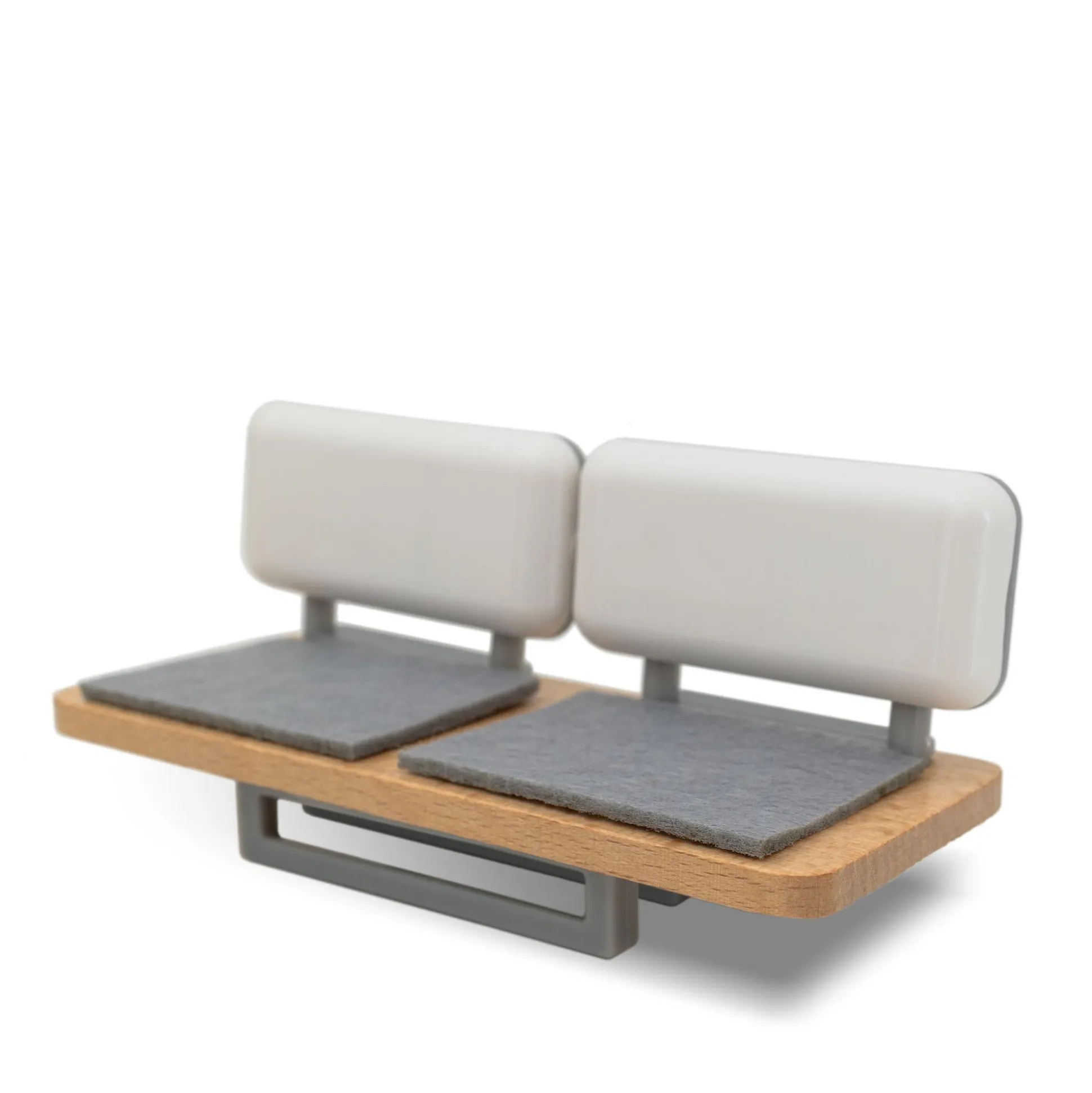 Puppenhaus mit Möbeln