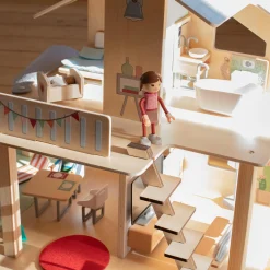 Puppenhaus mit Möbeln