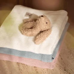 Rassel Bunny Riverside