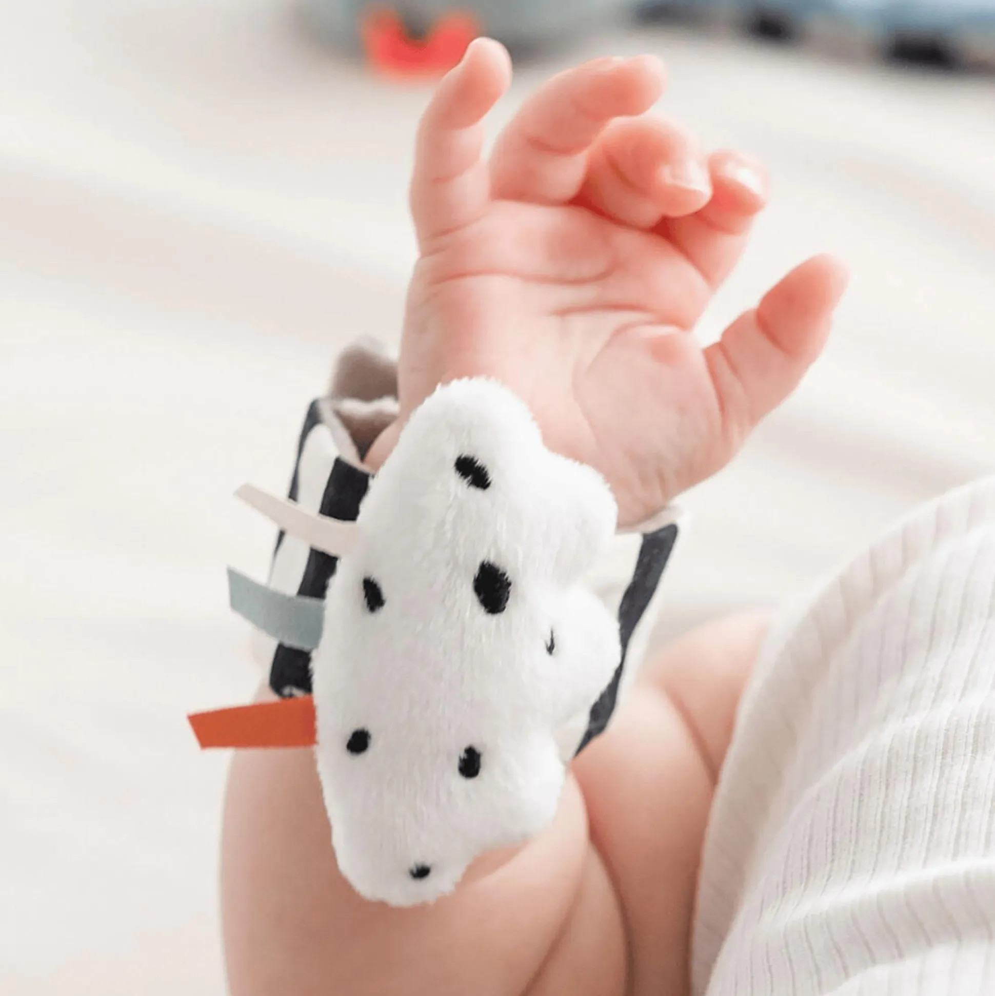 Rasselarmbänder Happy Clouds