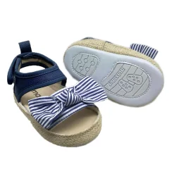 Sandalen mit Schleife