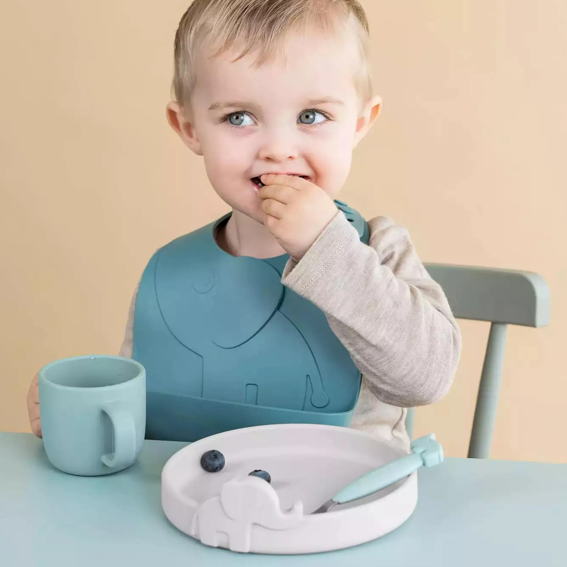 Silikon-Teller Peekaboo Elphee Grau