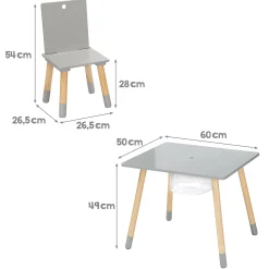Sitzgruppe mit Aufbewahrungsnetz