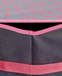 Spielzeugtruhe mit Krone