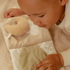 Stoffbuch mit Aktivitäten Newborn Naturals