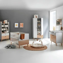 3-teiliges Babyzimmer Lovis mit Kommodenfüßen 85 cm für die schmale Wickelkommode